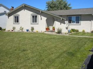 70 Craftwood Ln, Hilton, NY 14468