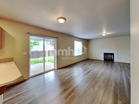 5th image of 19612 13th Avenue Ct E