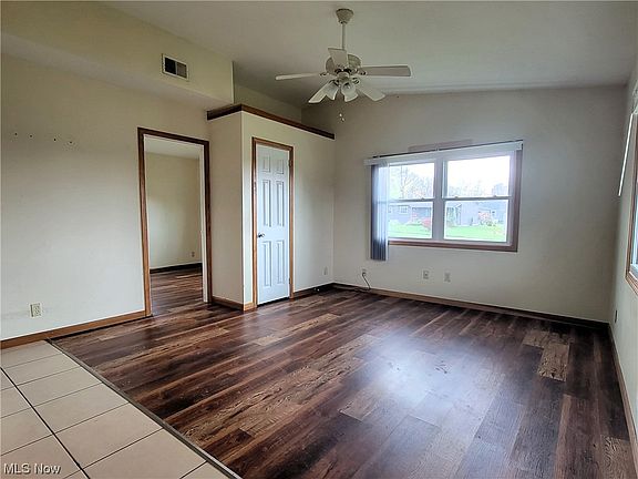 3rd image of 400 Idaho Ave
