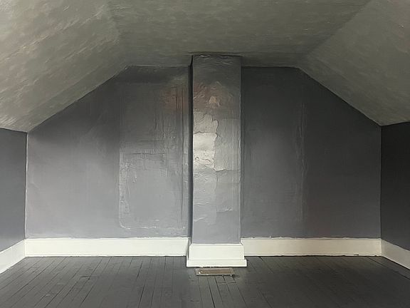 3rd floor (possible 4th bedroom)