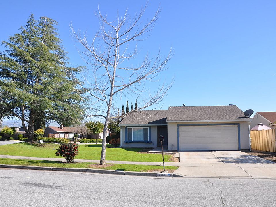 1st image of 734 Webster Dr