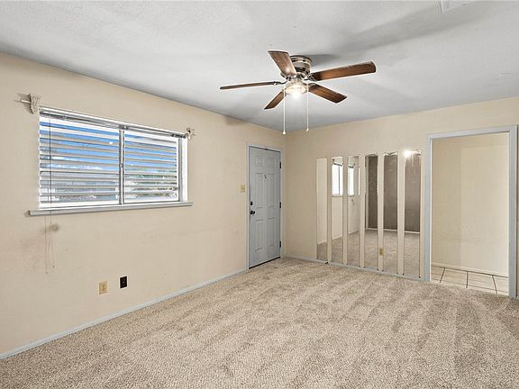 2nd image of 1829 Lesle Ln