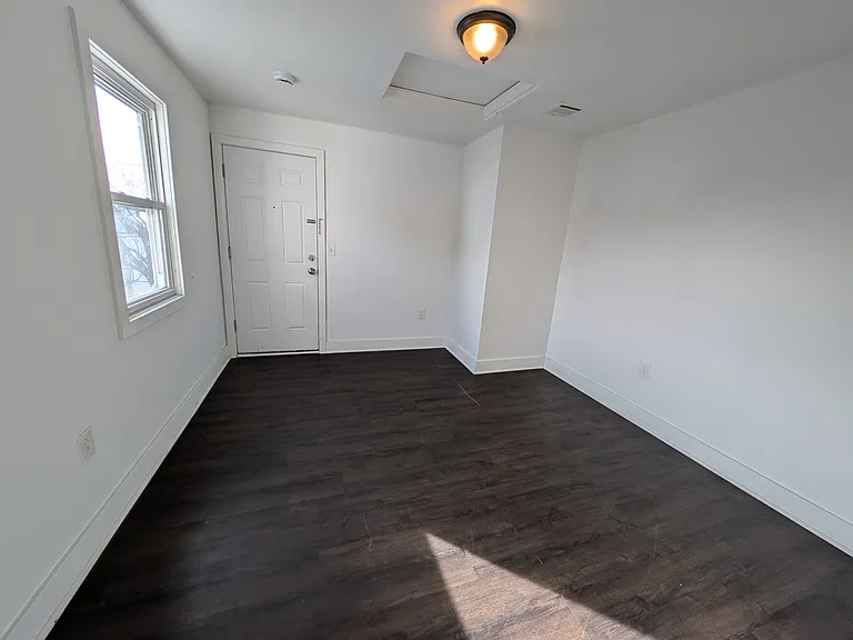 166 N 12th St #3 — Photo 12