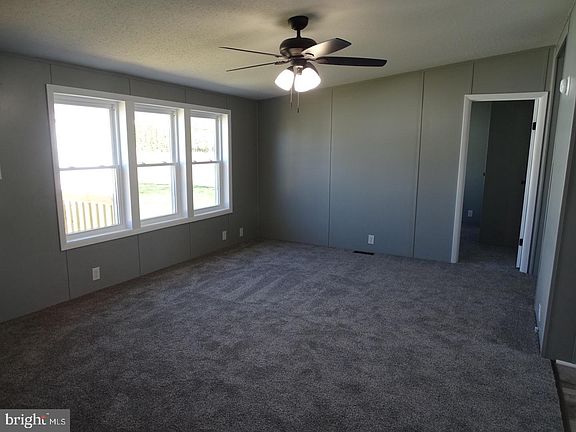 5th image of 120 Medallion Dr #100