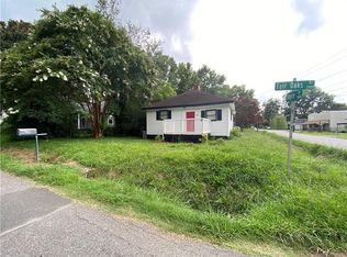 2901 Fair Oaks Dr, Gastonia, NC 28054