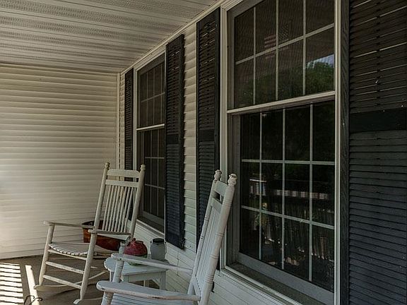 4th image of 5316 Regents Park Rd