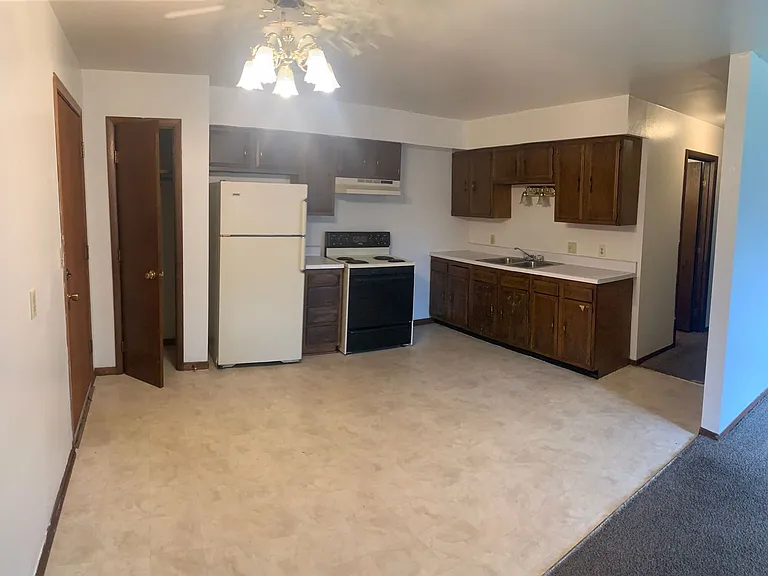 153225 Shoreland Ln — Photo 5