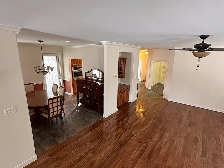 28795 Old Village Rd — Photo 36