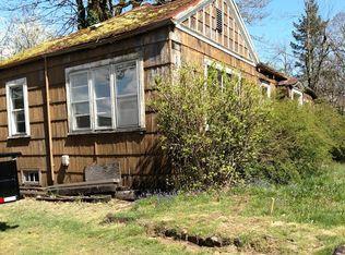 105 SW Ruckel St, Cascade Locks, OR 97014