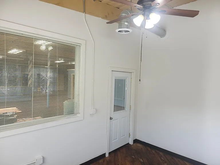 1548 Burden Lake Rd #4 — Photo 15