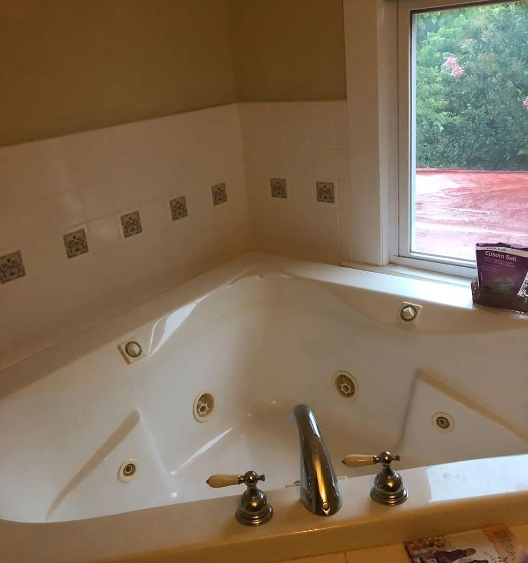 5 bed, 3892 sqft, $3,300 — Photo 3