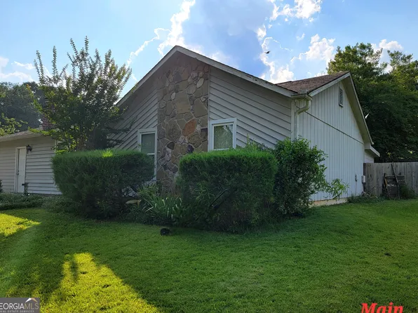 4906 Kellys Mill Dr NW, Lilburn, GA 30047