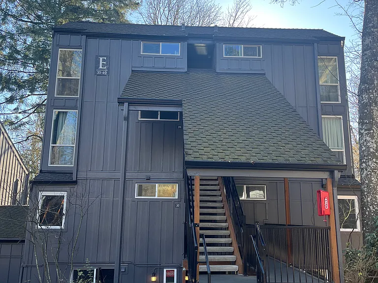 100 Kerr Pkwy #36 — Photo 1