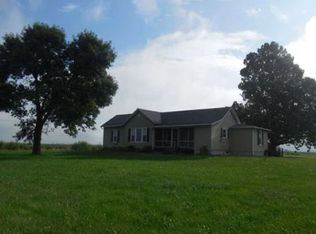 1453 90th St, Monmouth, IL 61462
