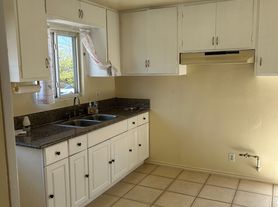 669 W Ofarrell St, San Pedro, CA