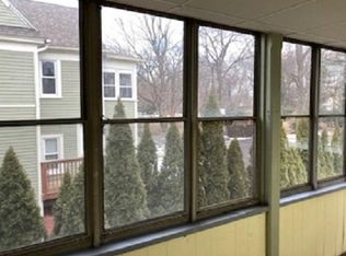 111 State St APT B, Wethersfield, CT 06109