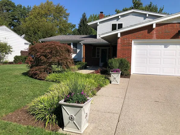 3630 Treelawn Dr, Toledo, OH 43614