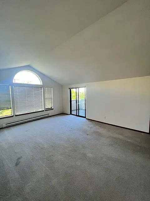 1 bed, 725 sqft, $1,795 — Photo 3