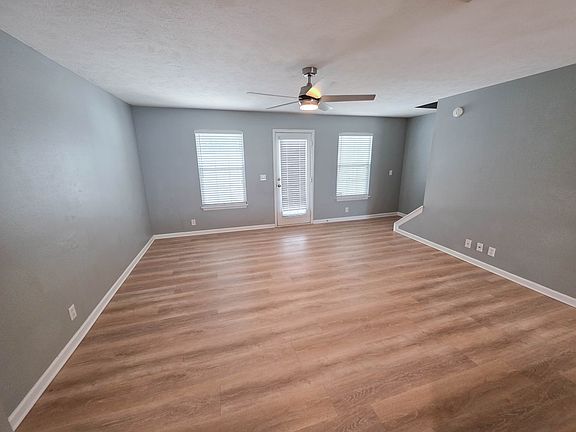 4th image of 3126 Prater Ct