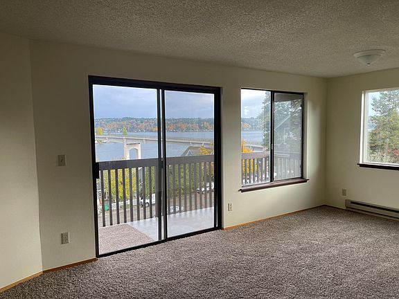 4th image of 922 Highland Ave #302