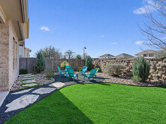 2nd image of 2712 Mazaro Way