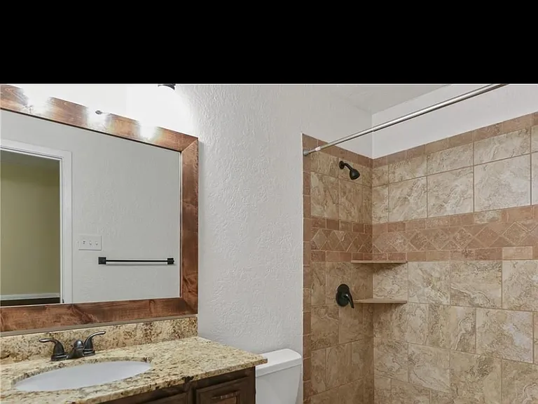 4801 Brompton Ln — Photo 5