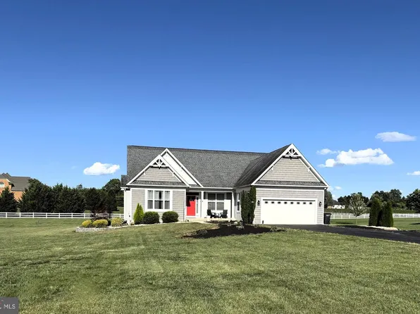78 Statice Dr, Hedgesville, WV 25427