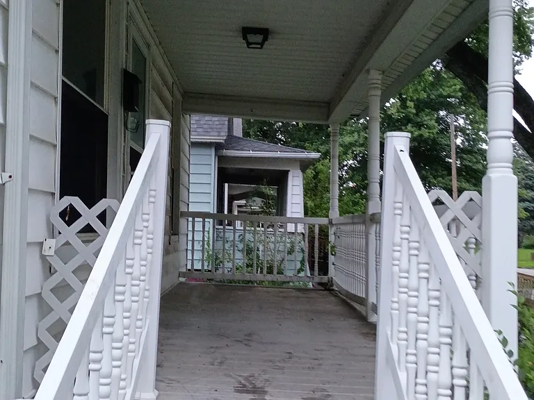 2061 N College St — Photo 10