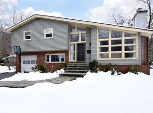 9 Meadow Way, Irvington, NY 10533