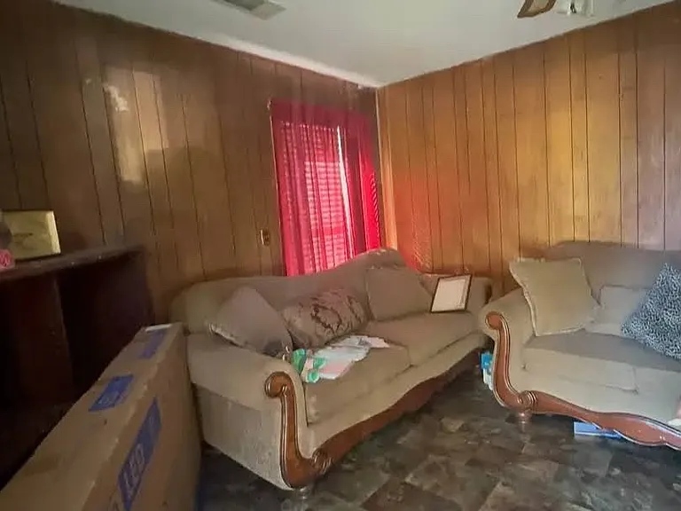 3875 Slayton Ave — Photo 4