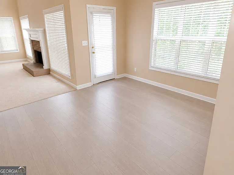 825 Stoneglen Ct — Photo 8