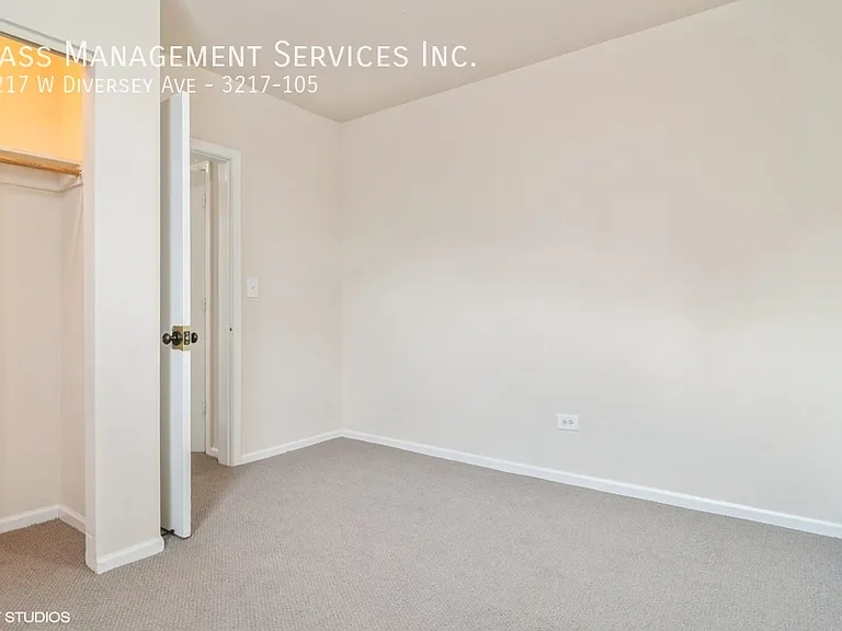 3213-23 W Diversey Ave — Photo 7