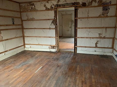 4th image of 8321 Brooklyn Ave