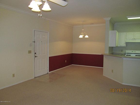 4th image of 13810 Sutton Park Dr N APT 1211