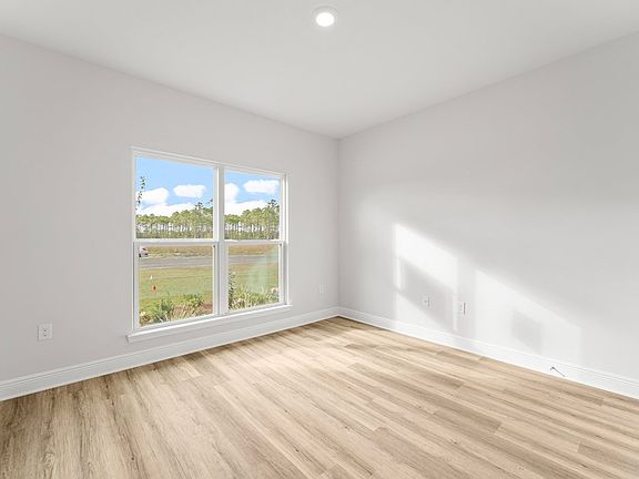 5th image of 302 Jones Homestead Rd