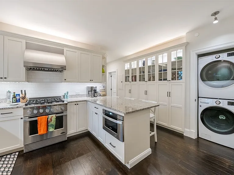 619 Franklin St #1 — Photo 15