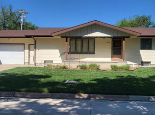 323 N Schmidt Ave, Moundridge, KS 67107