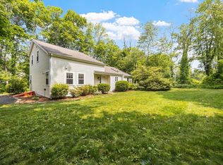 20 Olofson Dr, Bourne, MA 02532