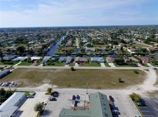 3727 SE 15th Pl, Cape Coral, FL 33904