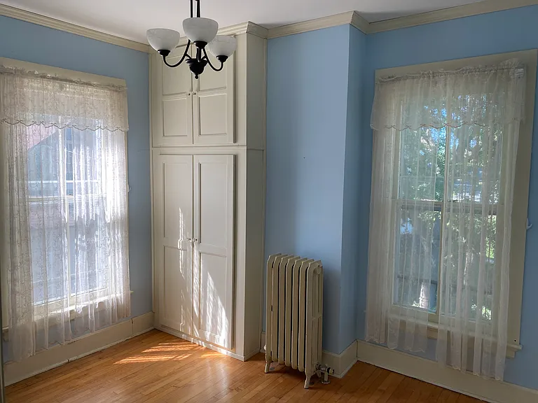 120 Center St — Photo 14