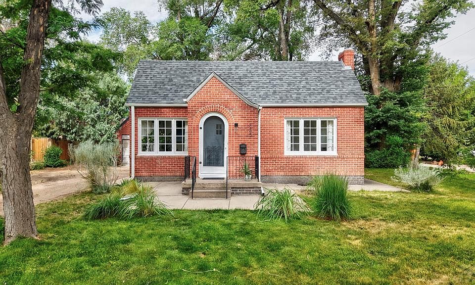 1st image of 335 Grace Ave