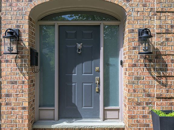 3rd image of 22 Mapleton Pl