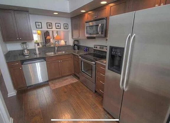 5th image of 601 Sea Oats Dr #B-2