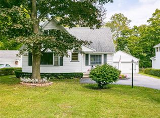 80 South St, Pittsford, NY 14534
