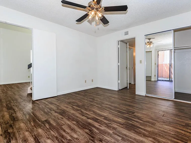 Rio Cancion Apartments — Photo 116