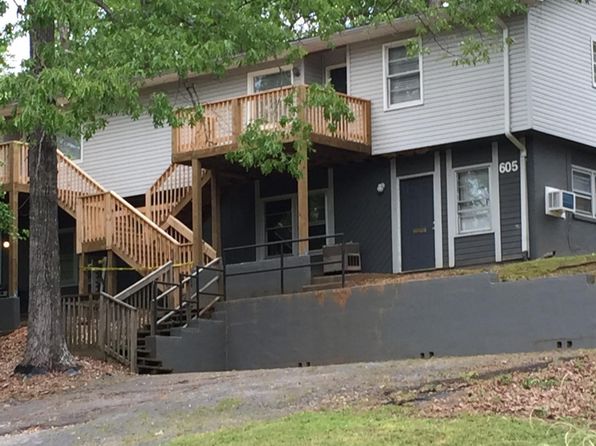 607 Creekside Dr