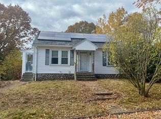 29 Isleboro St, Worcester, MA 01606