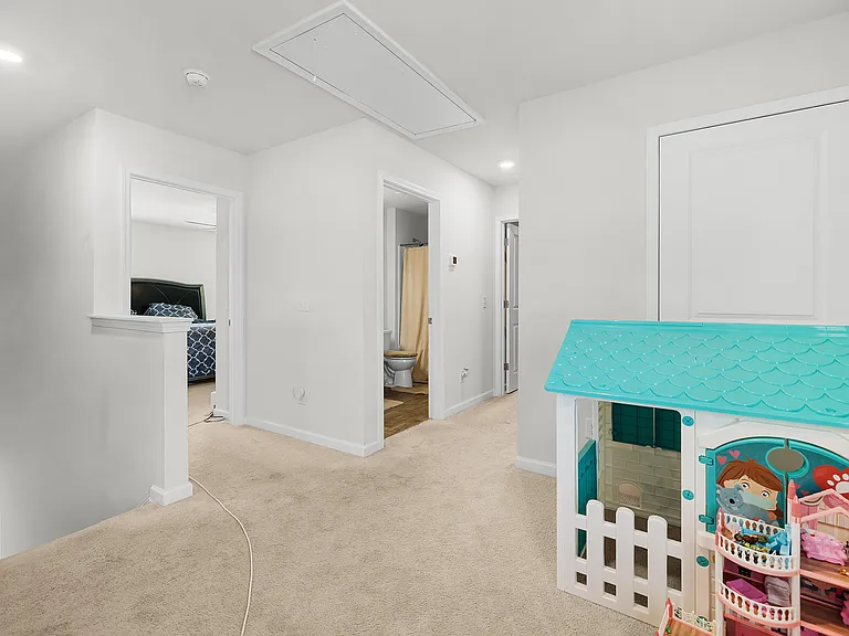 225 Caribbean Village Dr — Photo 30