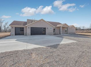 62 Lopez Rd, Belen, NM 87002