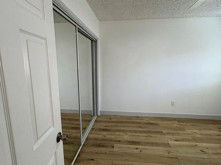 3720 Emerald St — Photo 60